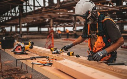 Les professionnels du bâtiment : l'importance d'une quincaillerie de bonne qualité