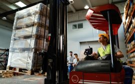 Les avantages du service de location chariot élévateur pour les chantiers
